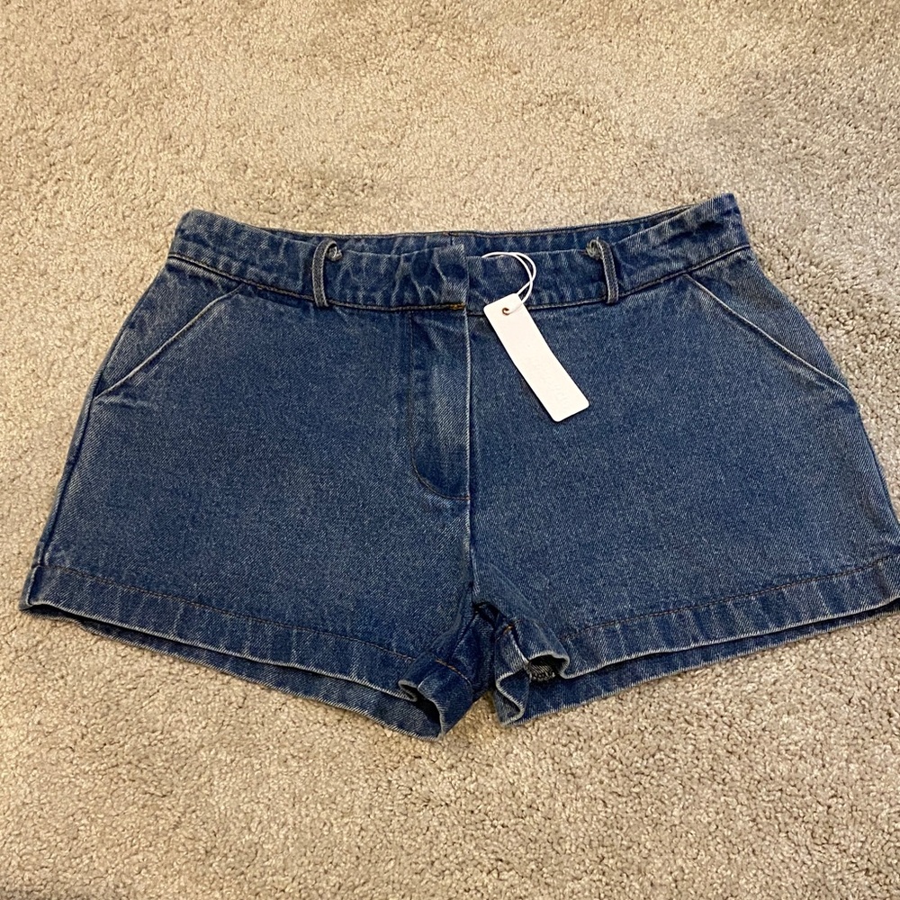 Olivaceous medium women’s denim shorts